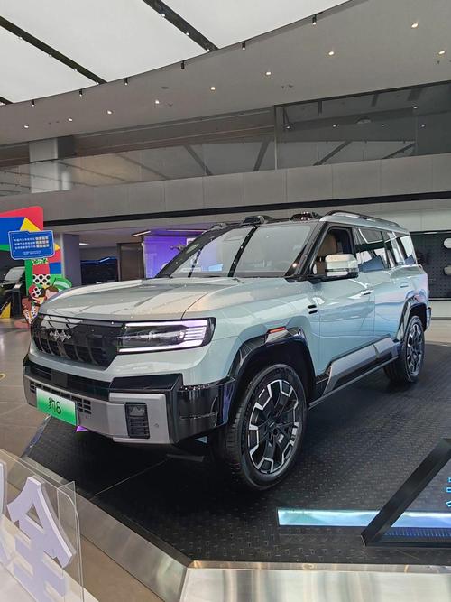 惠州54比亚迪方程豹硬派越野的爆款，英菲尼迪35周年与你共成长